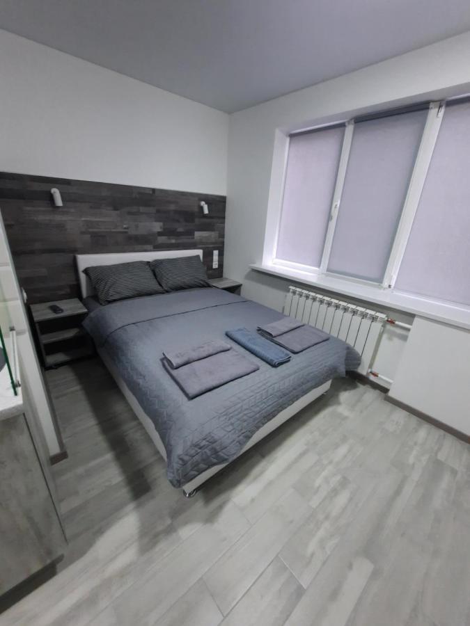 Посуточно Мини-Студия Метро Минская Киев Exterior photo