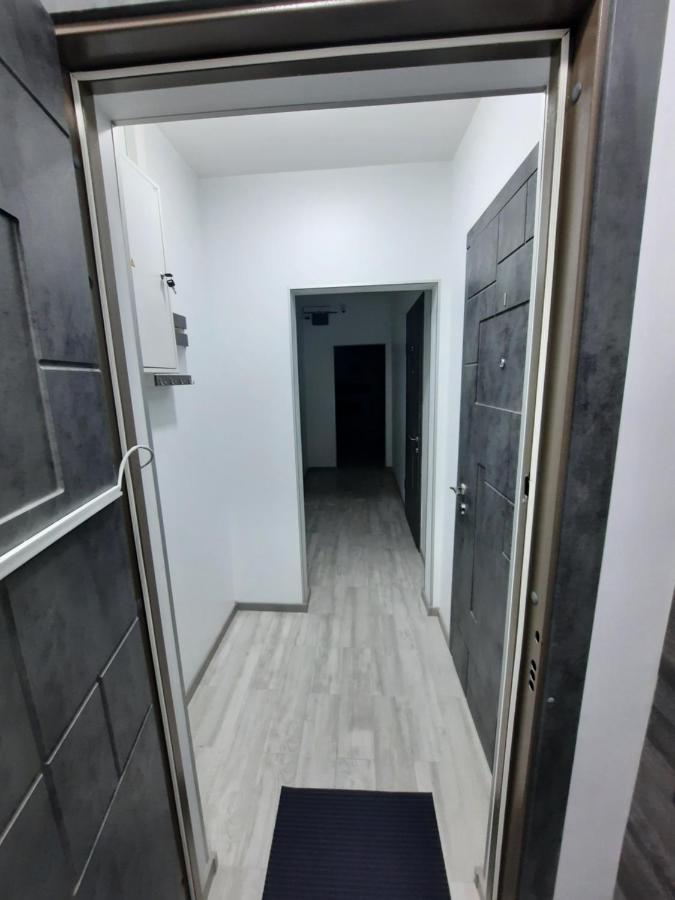 Посуточно Мини-Студия Метро Минская Киев Exterior photo