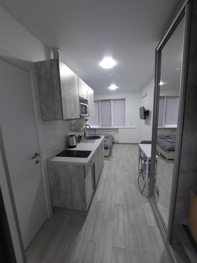 Посуточно Мини-Студия Метро Минская Киев Exterior photo