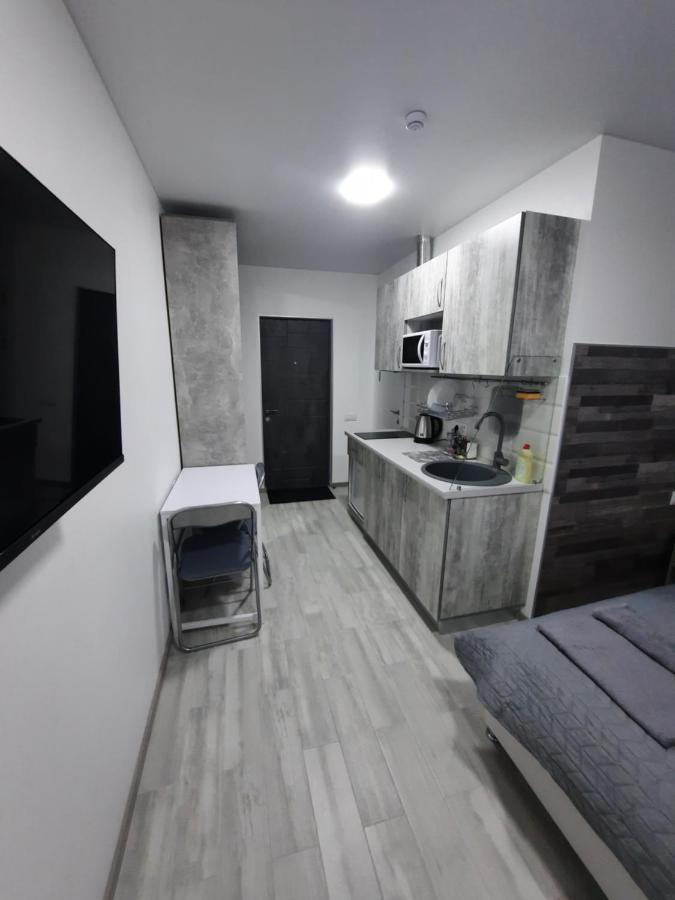 Посуточно Мини-Студия Метро Минская Киев Exterior photo